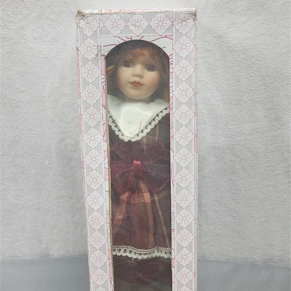 Vintage Collectors Doll - Picture 1 of 3